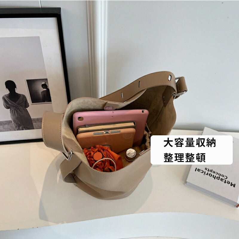 ショルダーバッグ バケツ型バッグ レディース 肩掛け 巾着バッグ カバン トートバッグ バケット型 ワンハンドル 2WAY 斜めがけ ラウンド 大容量 シンプル 通勤バッグ バケツバッグ 合皮 かばん PU皮 収納 防水 通勤 旅行 デート 誕生日 母の日