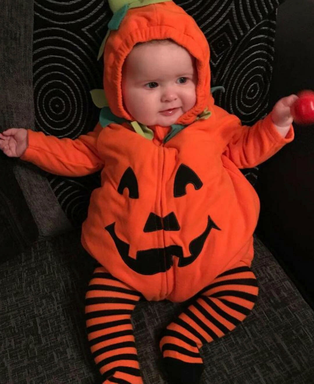 ロンパース ベビー ベビーロンパース かぼちゃ カボチャ 男の子 女の子 ハロウィン かぼちゃロンパース 仮装 コスチューム ベビーコスチューム 秋 冬 ベロア 70 80 90 写真撮影 ファッション ノースリーブ かわいい 人気 新作 おしゃれ