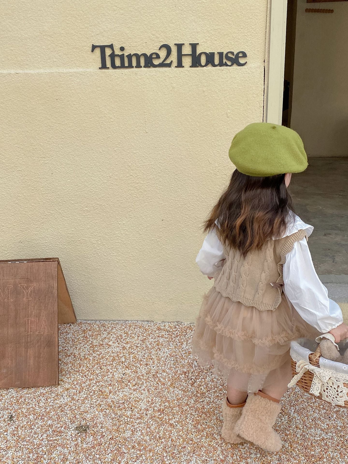 ニットベストキッズ ベビー  おしゃれ アウトウェア ベスト ノースリーブ 女の子 無地 袖なし 子ども チョッキ 春 秋 冬 韓国 かわいい  子供服  80 kidbesuto-001
