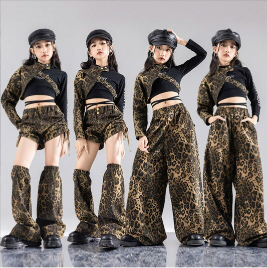 ダンス衣装 キッズ 衣装 セットアップ ヒョウ柄 jazz k-pop キッズダンス衣装 デニム 子供服 女の子 ヘソ出し グレー ベージュ デニム チア ヒップホップ キッズダンス k-pop衣装 アームカバー 片腕 黒トップス ロングパンツ ジャズダンス 発表会 チアガール 韓国ファション